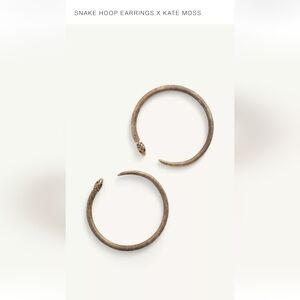 Elegant Snake Design Gold Bracelet